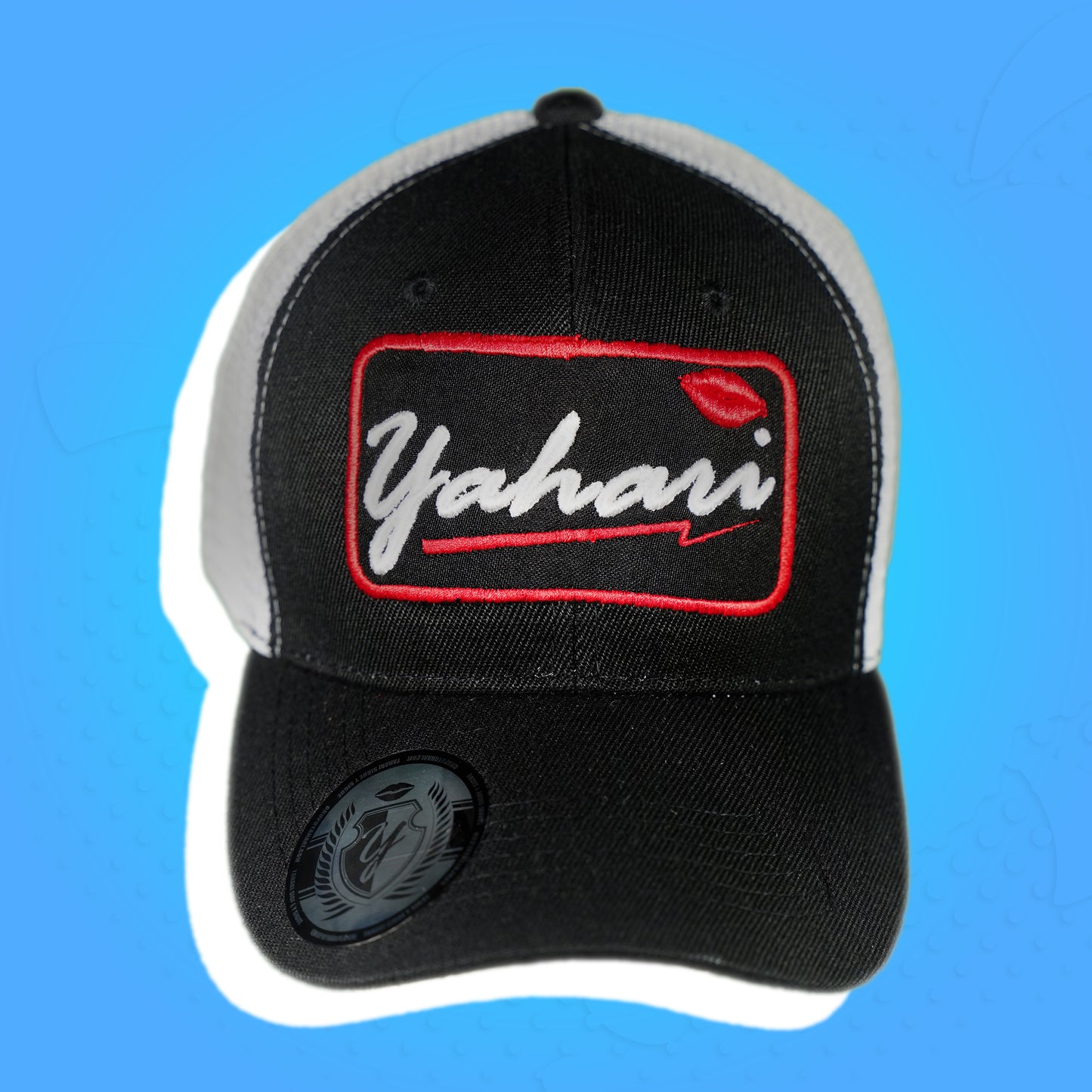 Gorra Negra con Parche Negro de Malla Blanca